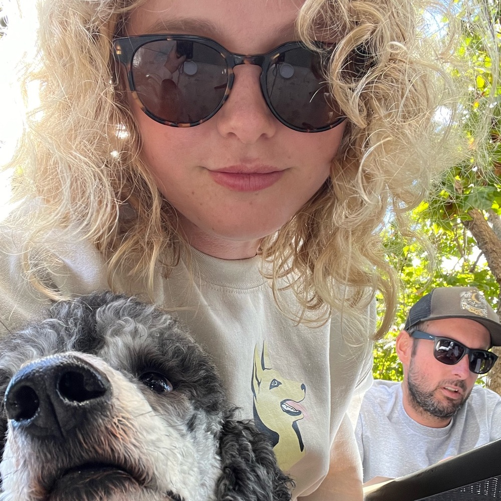 Meet your Posher, April